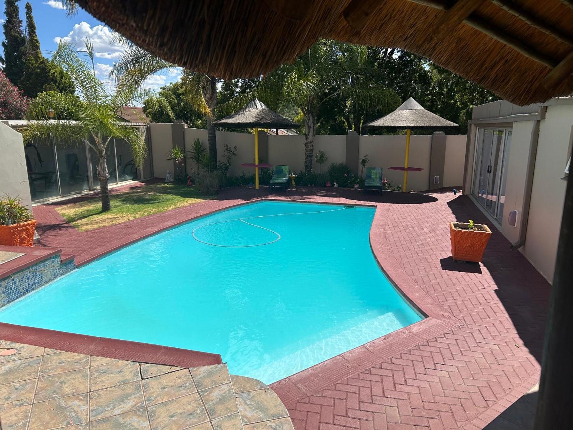 Sibella Guest House Bloemfontein Eksteriør bilde