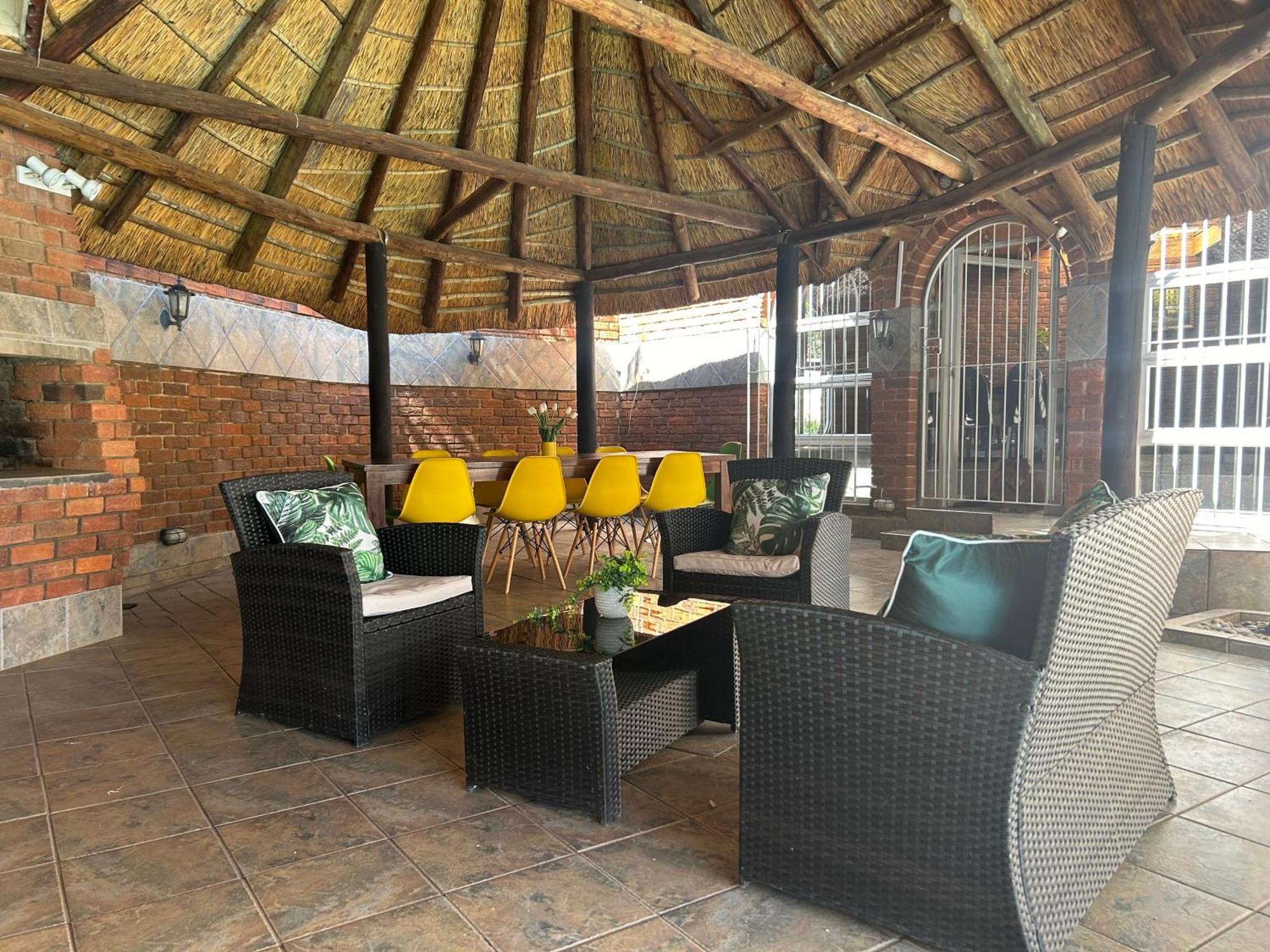 Sibella Guest House Bloemfontein Eksteriør bilde