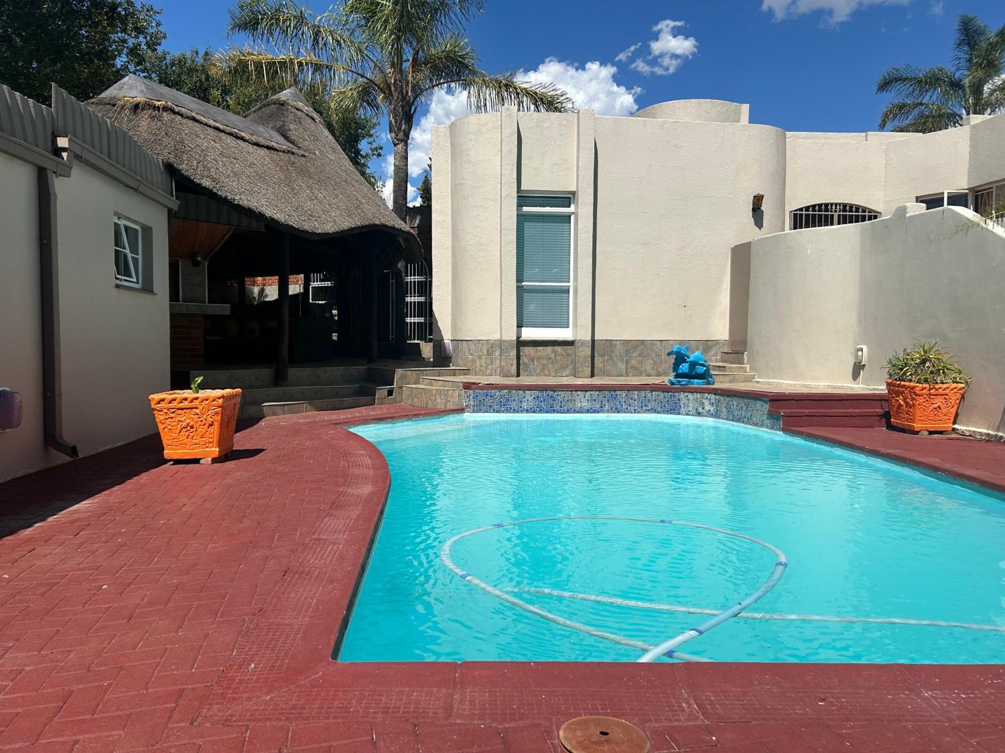 Sibella Guest House Bloemfontein Eksteriør bilde